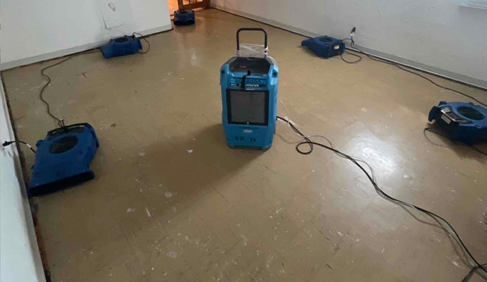 floor water damage restaration service