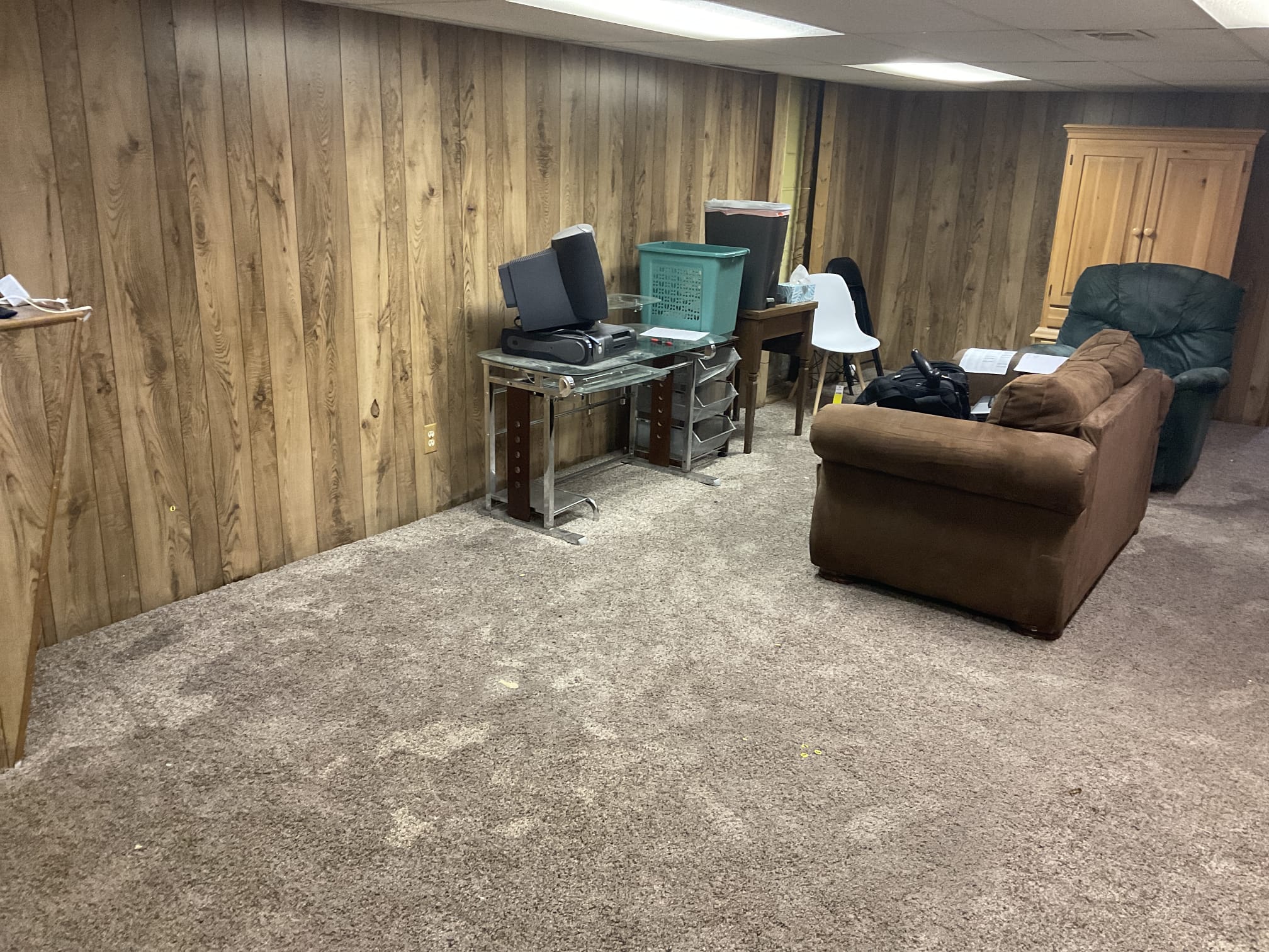Wet carpet and walls due to foundation leak