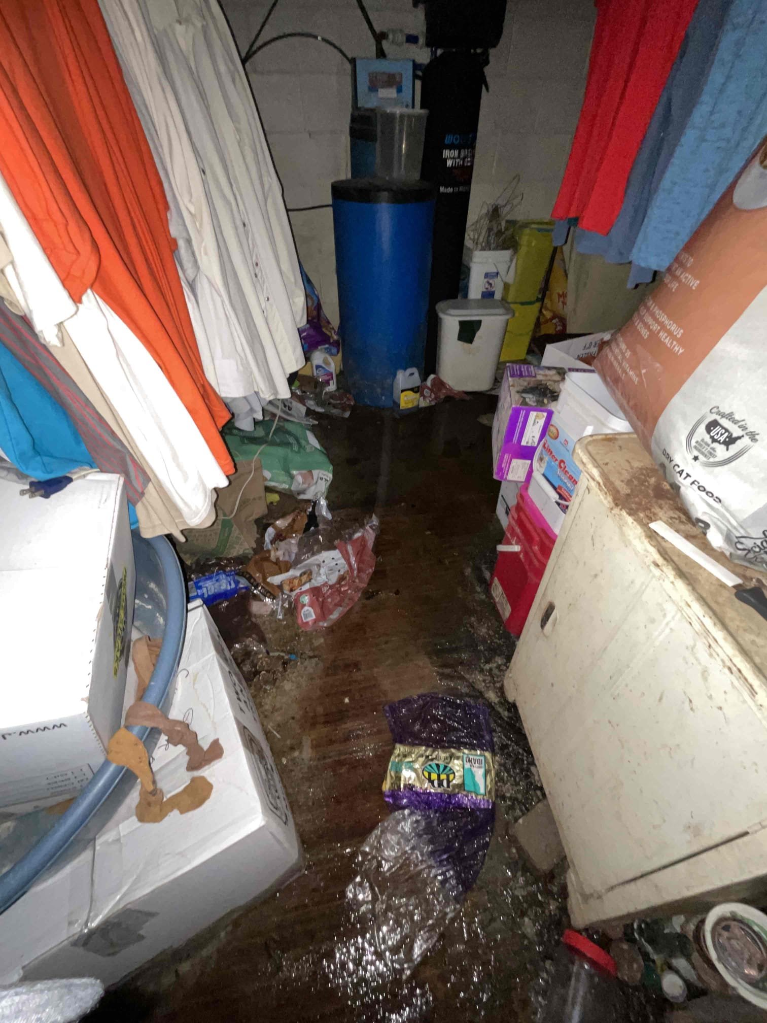 sump pump fail in basement laundry room 